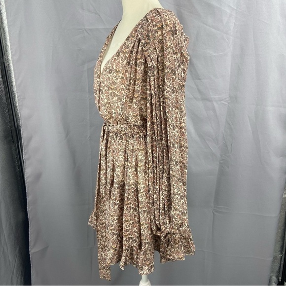 O.p.t. Lea Long Sleeve Tiered Ditsy Floral Mini Dress Size Small - Picture 4 of 11